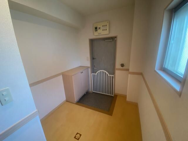 Ｔ’sハウスの玄関