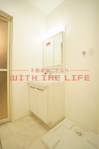 クレールソフィア【キャッシュバック対象物件】の洗面所|明るい洗面所です