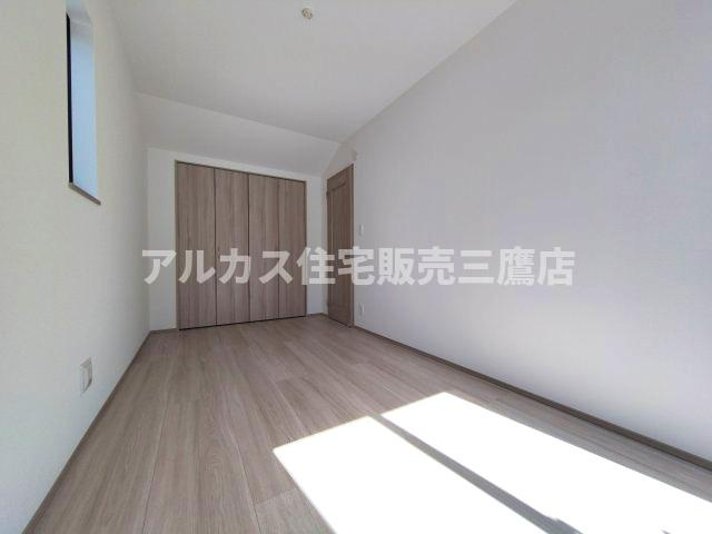 調布市深大寺元町４丁目 京王線 調布駅 新築戸建の洋室