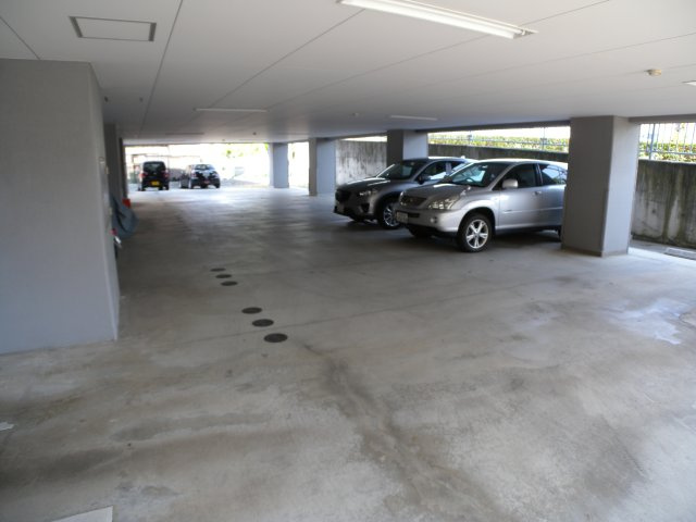 セレノ・カーサの駐車場