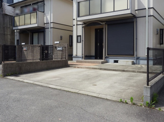 【駐車場】 | フェスタ山崎 | 普通車2台駐車可