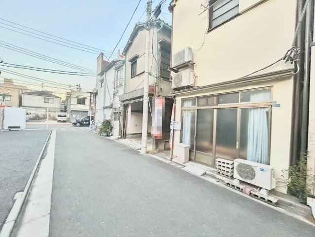 台東区清川1丁目　建築条件無し売地の前面道路含む現地写真|2026.01.09撮影

現地ご見学希望・資料請求などお気軽にお問い合わせ下さい！
03-5990-5201