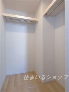 広島市安佐北区亀山７丁目のアパートの収納|ウォークインクローゼット