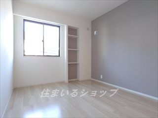 広島市安佐北区亀山７丁目のアパートの寝室