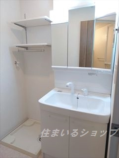 広島市安佐北区亀山７丁目のアパートの洗面所