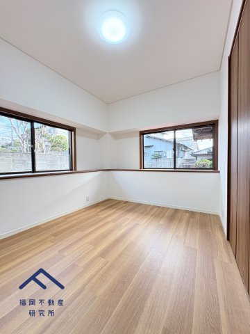 太宰府市梅香苑２丁目　戸建ての洋室