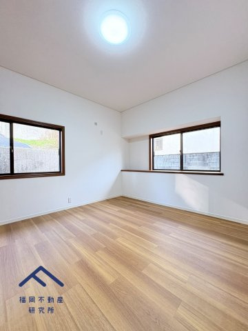 太宰府市梅香苑２丁目　戸建ての洋室