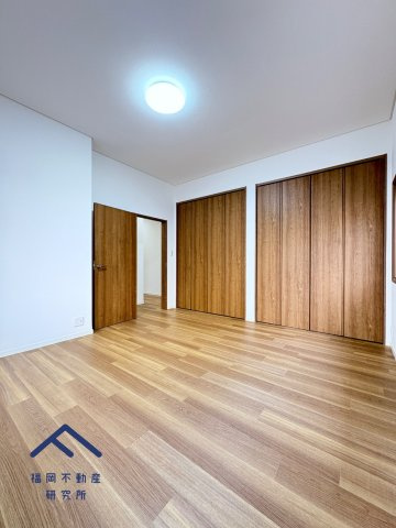 太宰府市梅香苑２丁目　戸建ての洋室