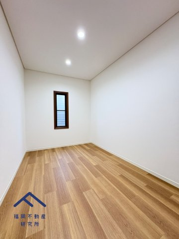 太宰府市梅香苑２丁目　戸建ての洋室