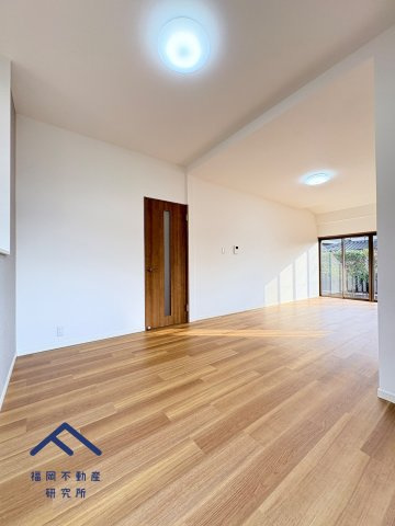 太宰府市梅香苑２丁目　戸建ての洋室