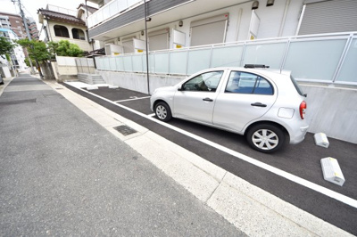 【駐車場】 | リブリ・新神戸