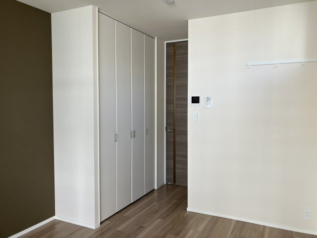 【居間・リビング】 | THE TOGOSHIGINZA RESIDENCE | ※同物件の別部屋参考写真です　