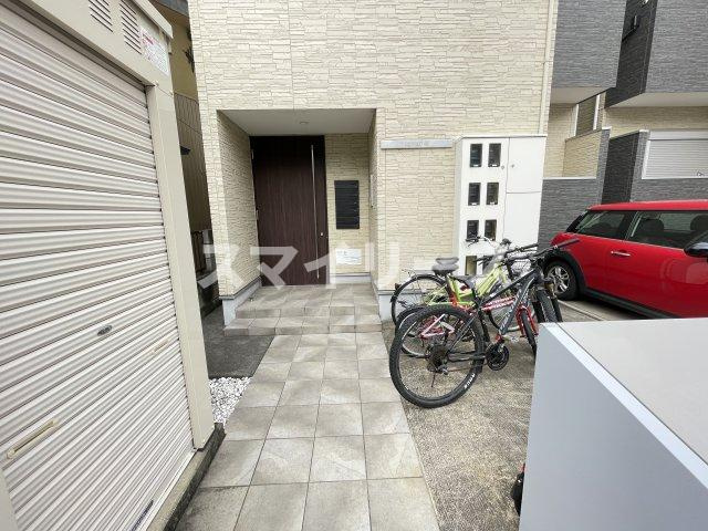 ＲＩＺＥＳＴ　柏のエントランス