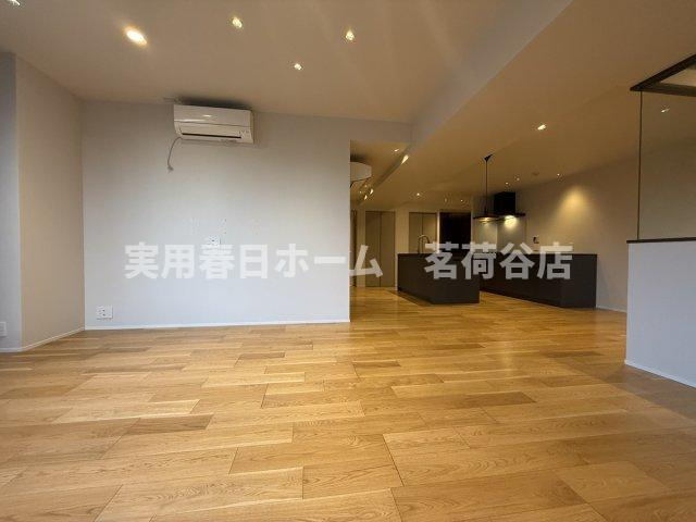 【居間・リビング】