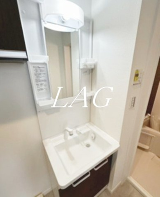 【洗面所】 | ベイルーム西鶴間 | 独立洗面台です。
