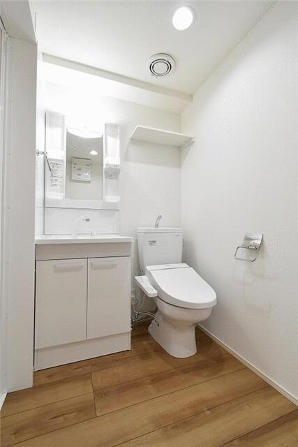 サザンフロント六町の洗面所