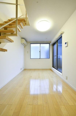 【居間・リビング】 | バウムハウス新高円寺 | 5.3帖のきれいな洋室。