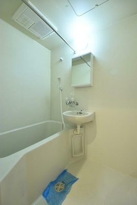 【浴室】 | バウムハウス新高円寺 | 浴室乾燥機付き。