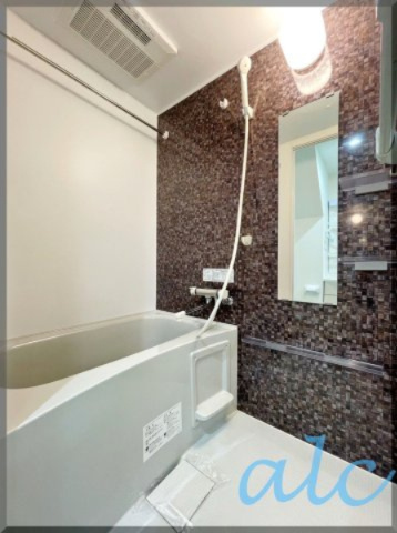 杉並区成田西１丁目のアパートの浴室|同仕様