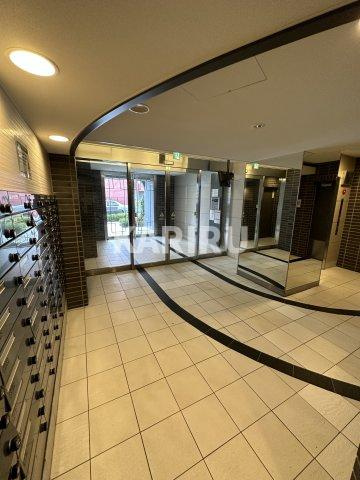 エスリード京橋ステーションプラザのロビー