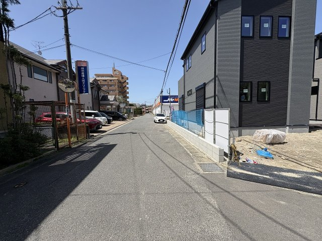 【その他】 | 福岡市南区西長住2丁目2期　2号棟（全5棟）【仲介手数料無料・0円】 | 現地写真。前面道路です。