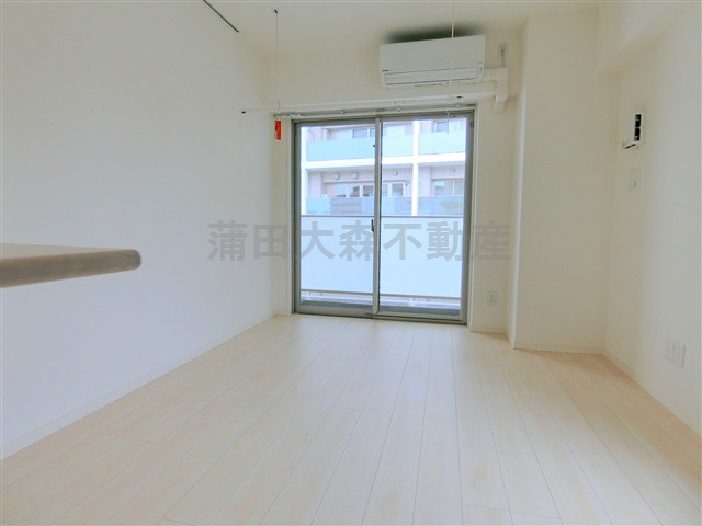 コヌ　ブリーズ蒲田の居間・リビング