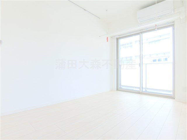 コヌ　ブリーズ蒲田の居間・リビング