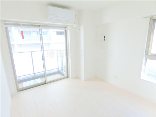 コヌ　ブリーズ蒲田の居間・リビング