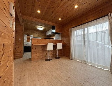 投資物件　鶴ヶ島市下新田中古戸建の居間・リビング