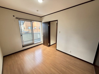 【洋室】 | 草部　中古一戸建 | ☆４ＬＤＫのゆとりあるお住まい☆お子様のお部屋や趣味のお部屋もご用意いただけます♪