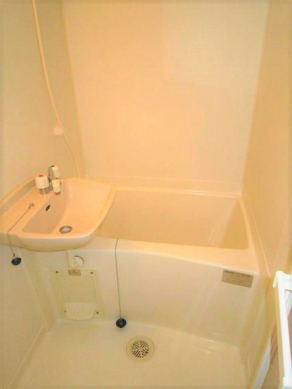 【浴室】 | レオパレスアルテイル | 画像8