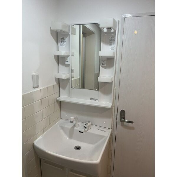 同心サワダハイツの洗面所