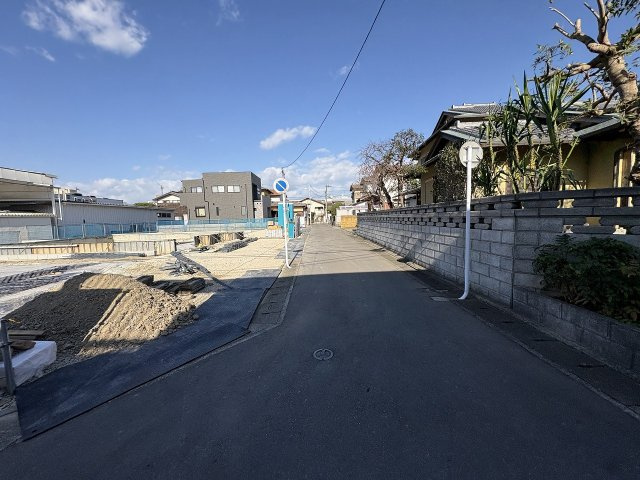 【その他】 | 福岡市南区西長住2丁目2期　5号棟（全5棟）【仲介手数料無料・0円】 | 現地写真。前面道路です。