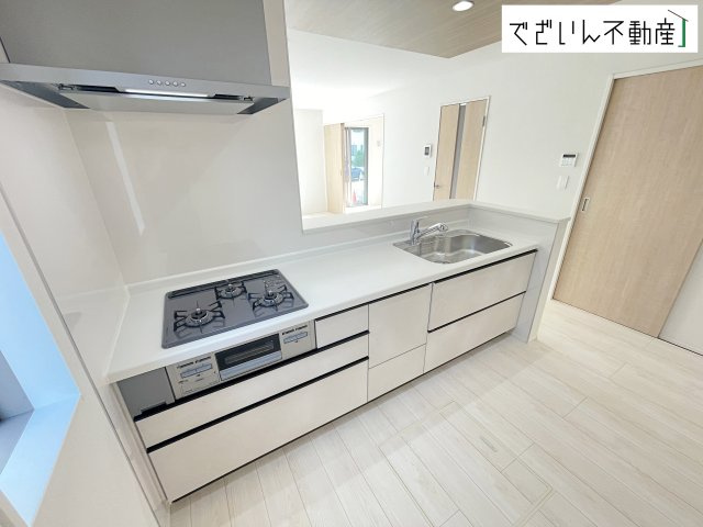 【キッチン】 | GRAFARE久喜市久喜東10期　新築住宅 | ≪9号棟≫
現地(2026年4月撮影)