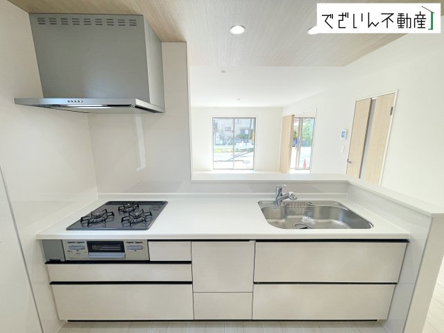 【キッチン】 | GRAFARE久喜市久喜東10期　新築住宅 | ≪9号棟≫
現地(2026年4月撮影)