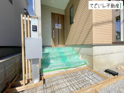 【玄関】 | GRAFARE久喜市久喜東10期　新築住宅 | ≪9号棟≫
現地(2026年4月撮影)