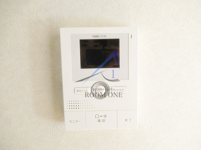 柿の木ハイムのセキュリティ|モニター付インターホンです。