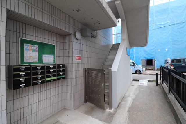 アル ソレイユのエントランス