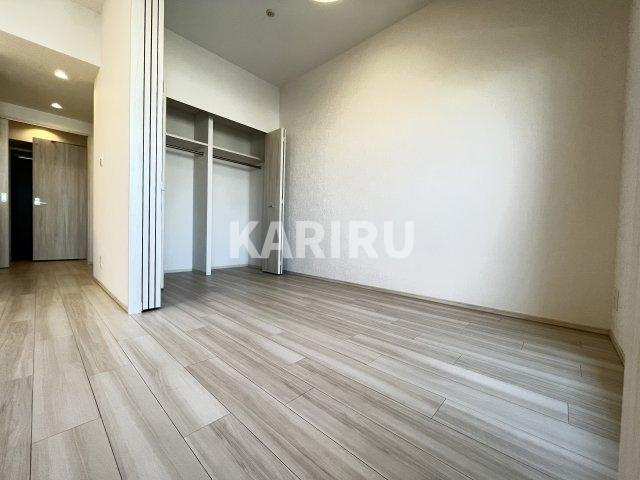 プレジオ都島ASIANの洋室