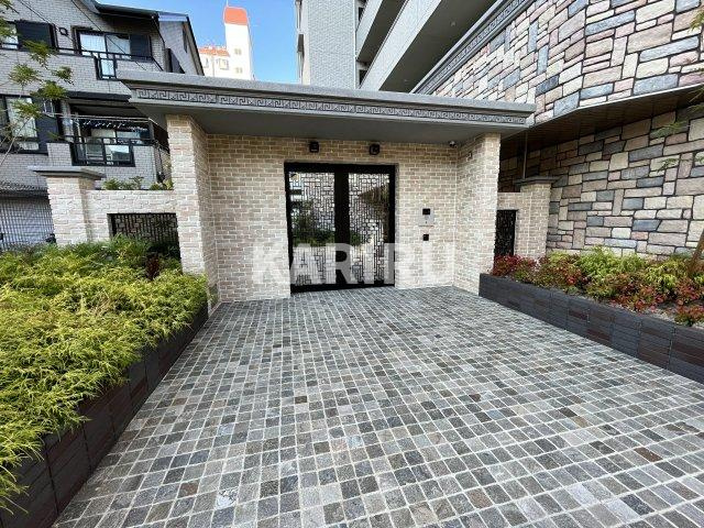 プレジオ都島ASIANのエントランス