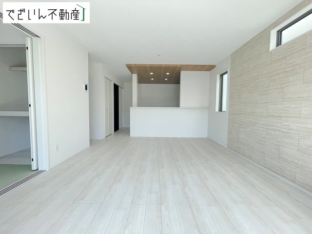 【居間・リビング】 | GRAFARE久喜市久喜東10期　新築住宅 | ≪10号棟≫
現地(2026年4月撮影)