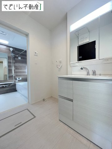 【独立洗面台】 | GRAFARE久喜市久喜東10期　新築住宅 | ≪10号棟≫
現地(2026年4月撮影)