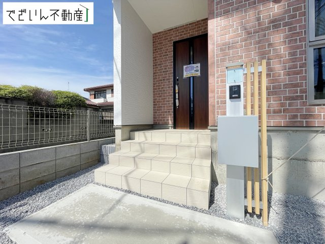 【玄関】 | GRAFARE久喜市久喜東10期　新築住宅 | ≪10号棟≫
現地(2026年4月撮影)