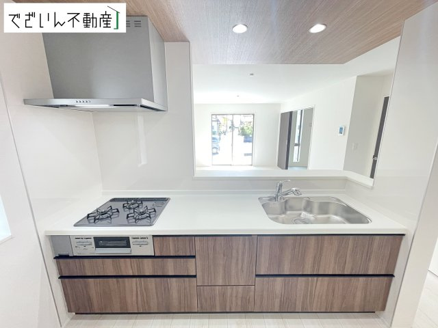 【キッチン】 | GRAFARE久喜市久喜東10期　新築住宅 | ≪10号棟≫
現地(2026年4月撮影)