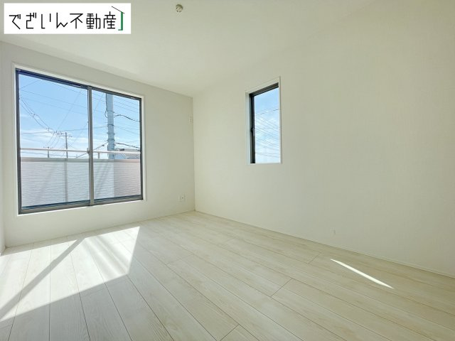 【洋室】 | GRAFARE久喜市久喜東10期　新築住宅 | ≪10号棟≫
現地(2026年4月撮影)