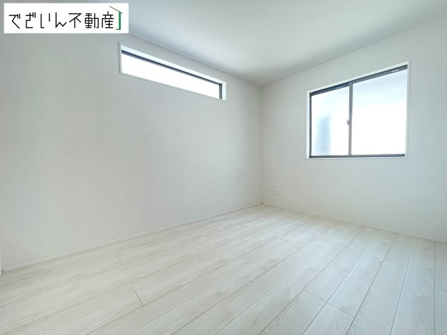 【洋室】 | GRAFARE久喜市久喜東10期　新築住宅 | ≪10号棟≫
現地(2026年4月撮影)