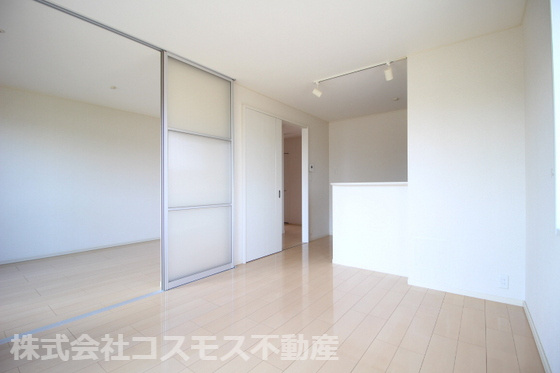 プリーマＤの居間・リビング|別のお部屋の同仕様写真です。
