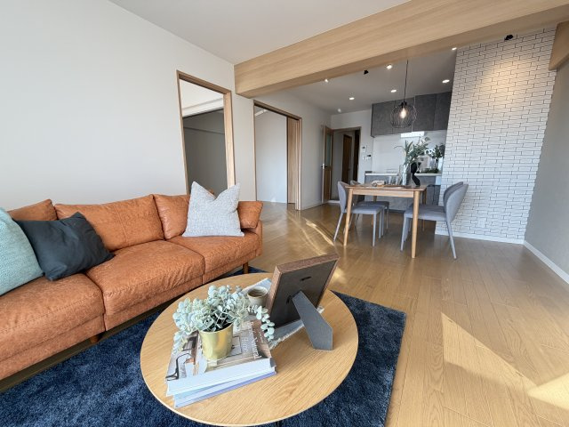 フルリノベーション完了★４階３ＬＤＫ★京阪中書島駅まで徒歩１３分★事務所利用可能★ハイム伏見Ｃ棟