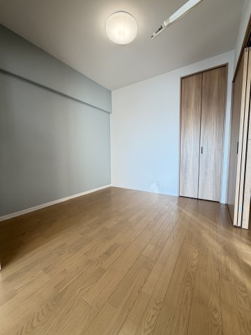 フルリノベーション完了★４階３ＬＤＫ★京阪中書島駅まで徒歩１３分★事務所利用可能★ハイム伏見Ｃ棟の洋室|洋室