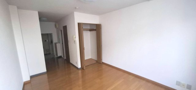 第１７中央ビルの洋室